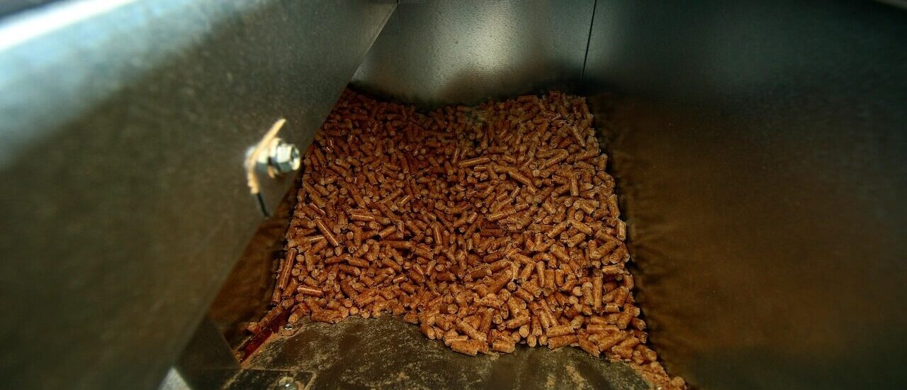 Ekologiczny pellet drzewny do ogrzewania domu – JDM Majda